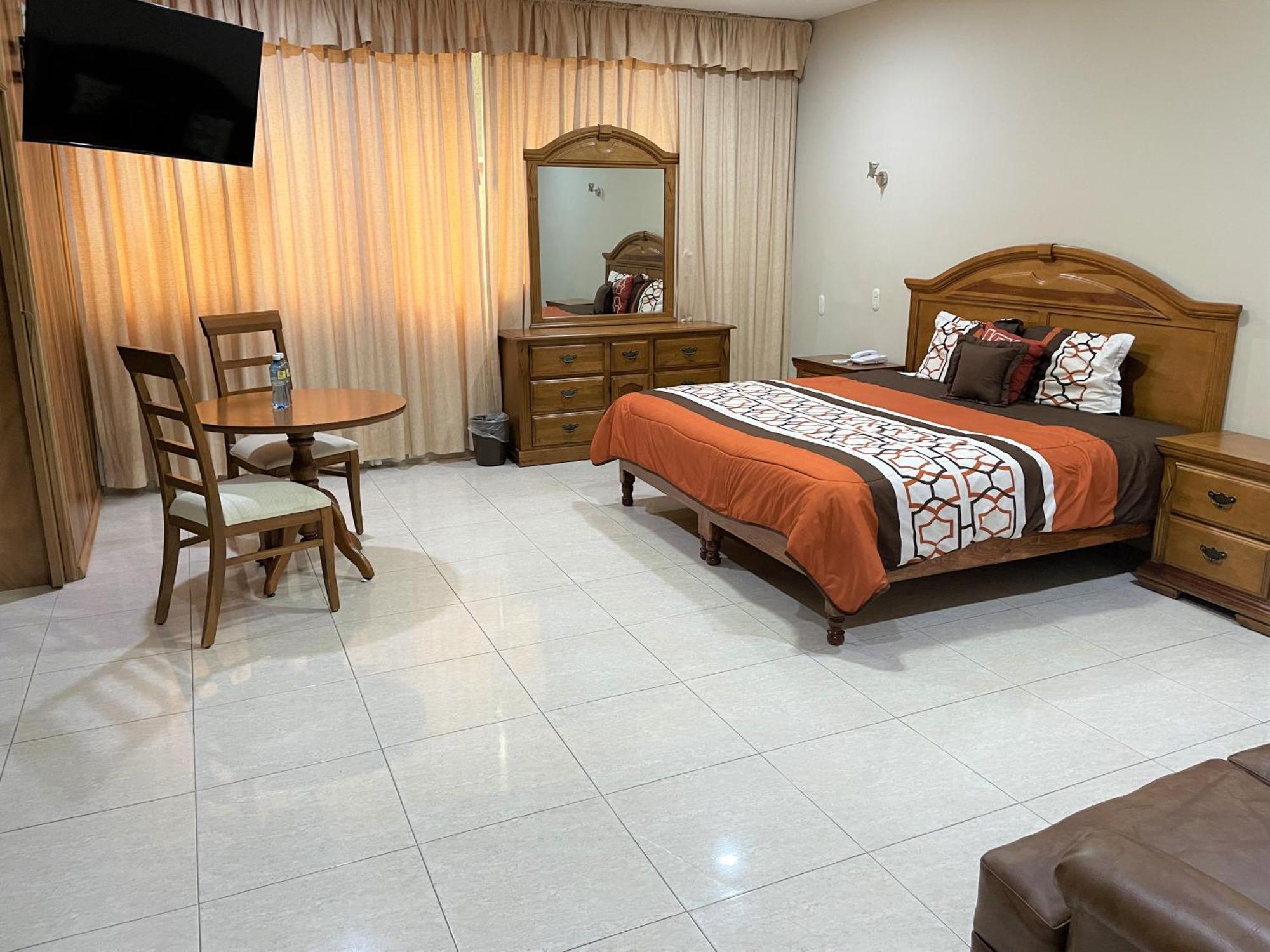Hotel Fiesta Altena Tepatitlán de Morelos Eksteriør bilde